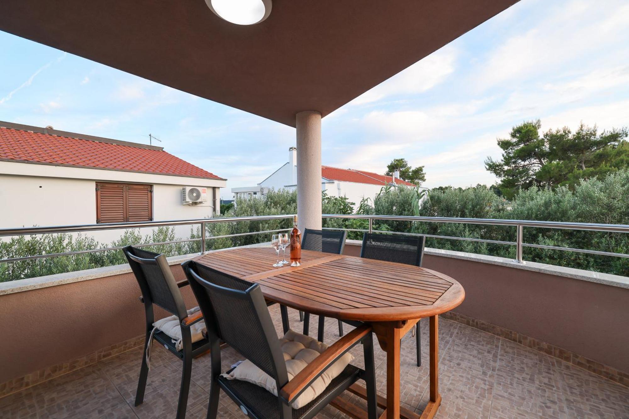 Apartments Anita Nin Εξωτερικό φωτογραφία