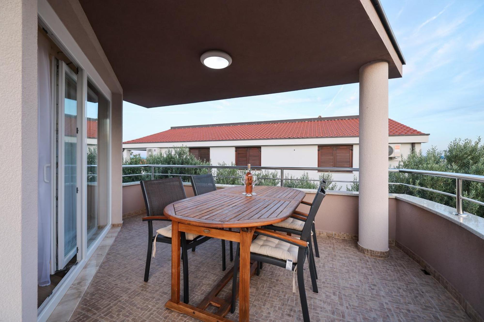 Apartments Anita Nin Εξωτερικό φωτογραφία
