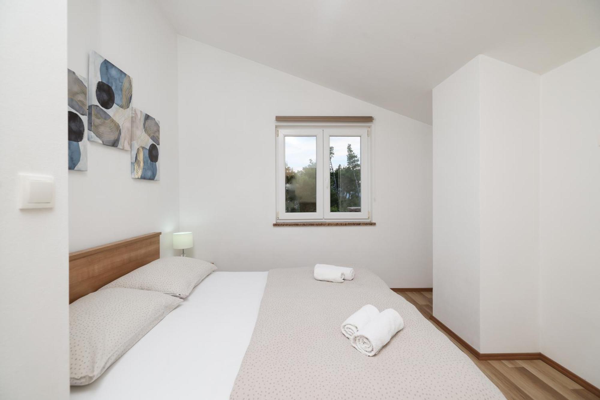 Apartments Anita Nin Εξωτερικό φωτογραφία