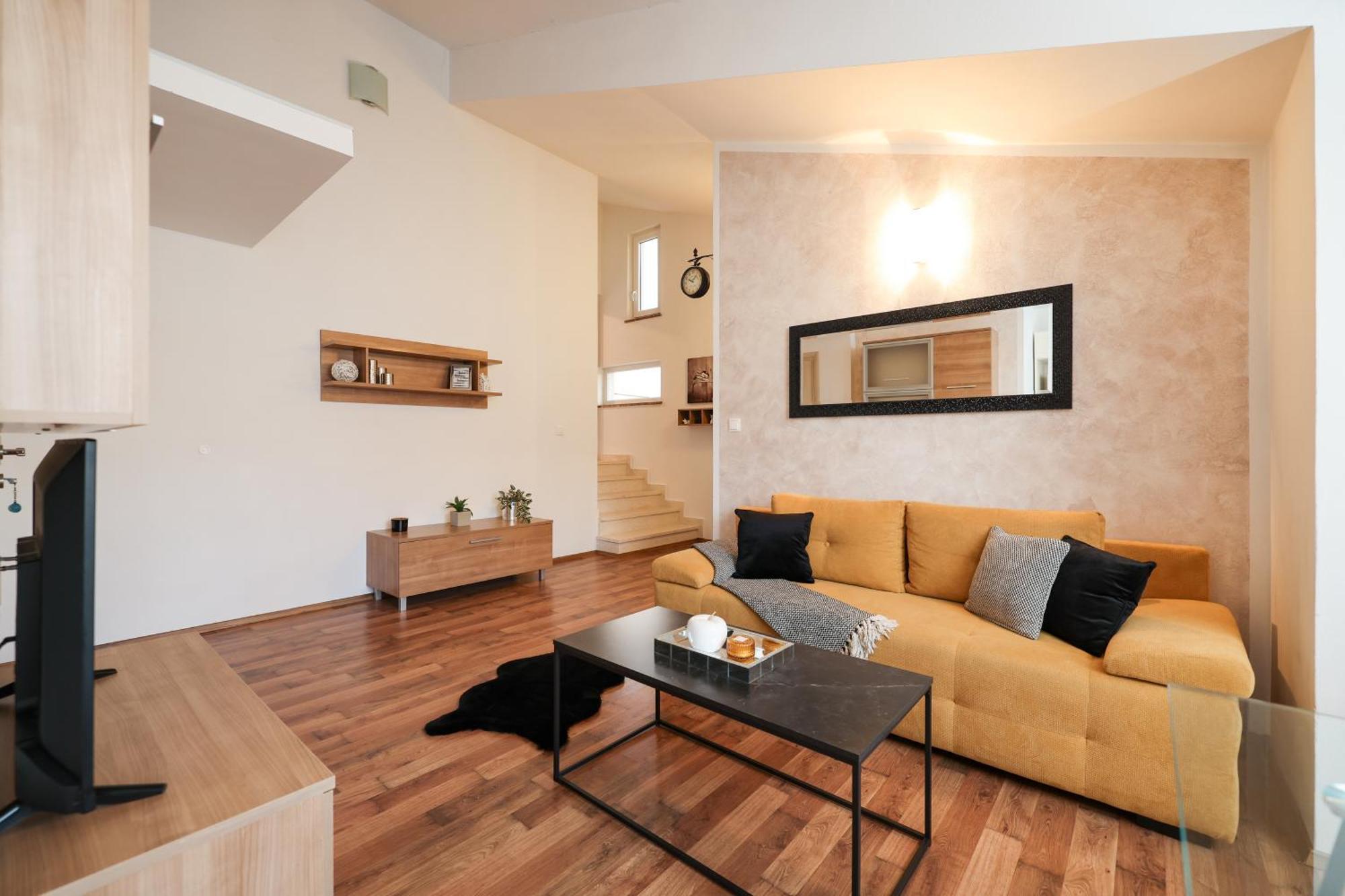 Apartments Anita Nin Εξωτερικό φωτογραφία