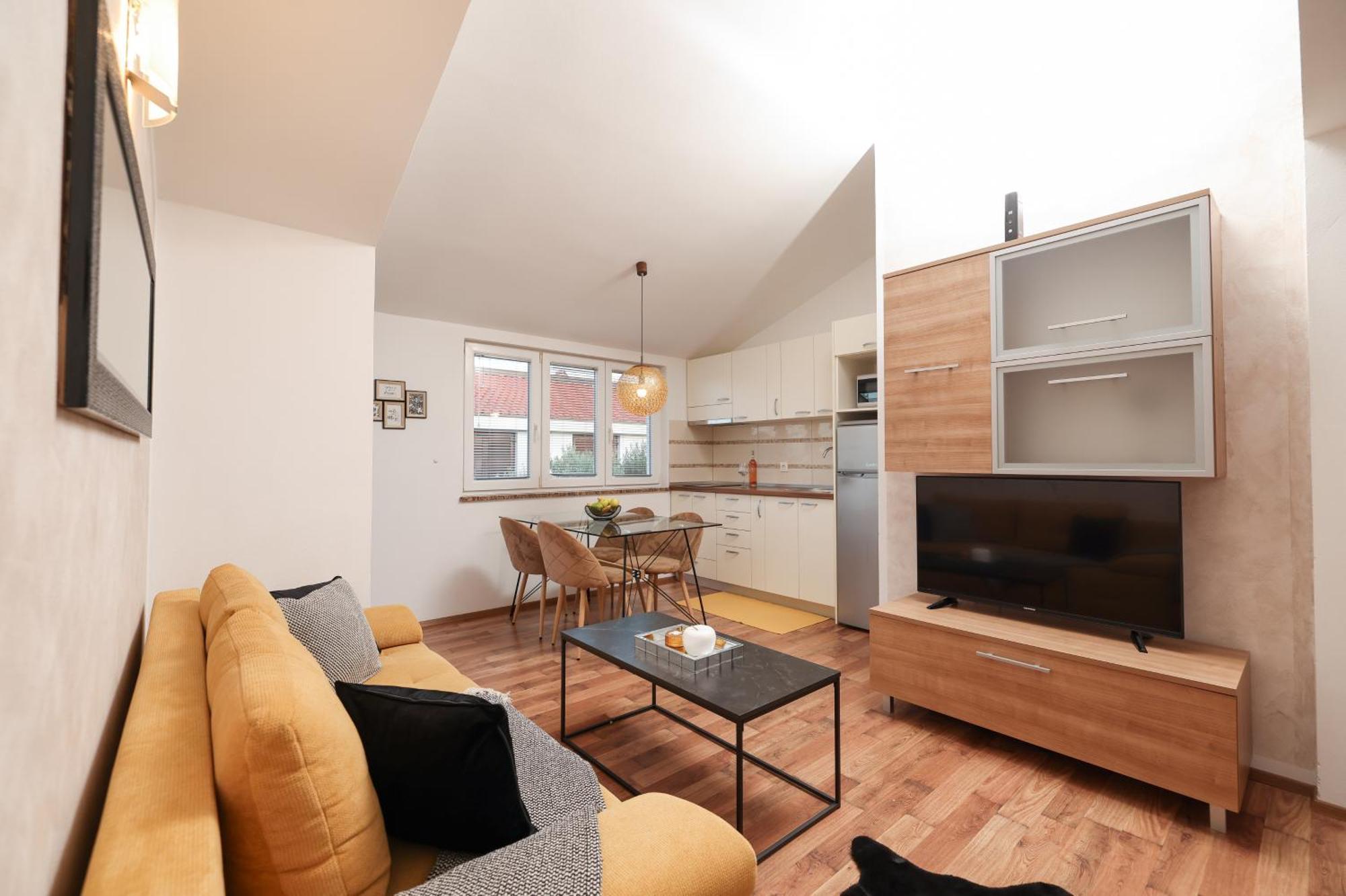 Apartments Anita Nin Εξωτερικό φωτογραφία