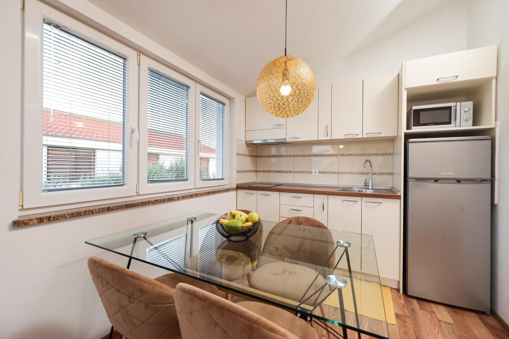 Apartments Anita Nin Εξωτερικό φωτογραφία