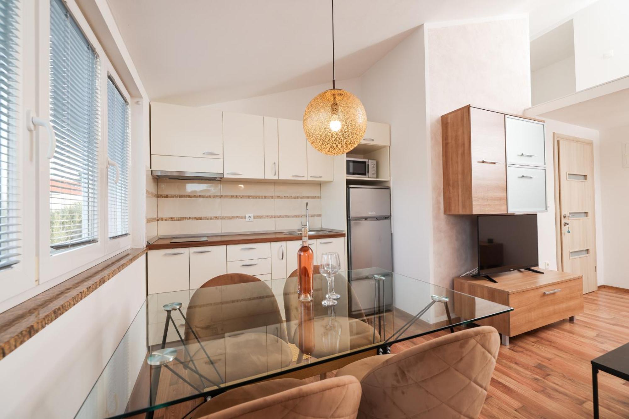 Apartments Anita Nin Εξωτερικό φωτογραφία