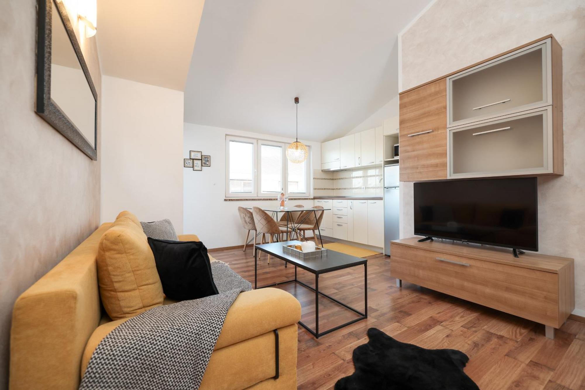 Apartments Anita Nin Εξωτερικό φωτογραφία